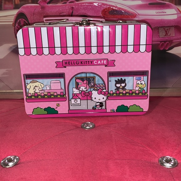 π Hello Kitty Cafe Tin π - Picture 3 of 4